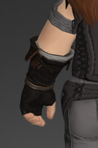 File:Augmented Lunar Envoy's Fingerless Gloves of Maiming 2.png