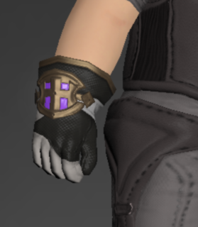 File:Ra'Kaznar gloves of aiming 1.png