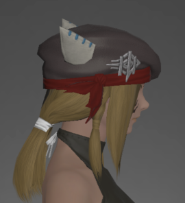 Sky Pirate's Beret of Aiming right side.png