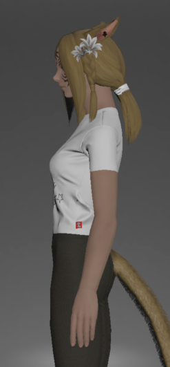 File:Form-fitting Moogle Neotunic left side.png