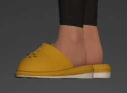 Chocobo Pajama Slippers side.png