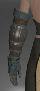 Filibuster's Armguards of Maiming rear.png