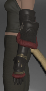 Ishgardian Knight's Gauntlets side.png