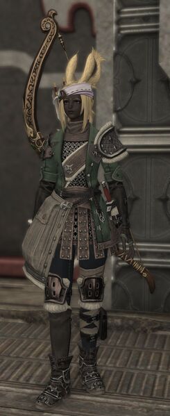 File:Lentes Arrow fullbody.jpg