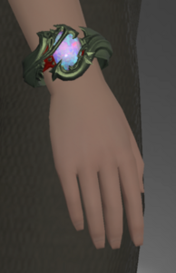 Plague Bringer's Bracelet side.png