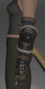 Pummeler's Gauntlets side.png