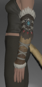 Woad Skyhunter's Armlets side.png