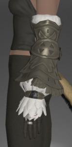 Owlliege Armguards left side.png