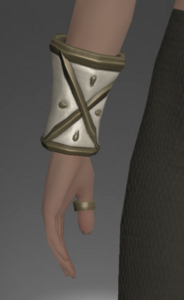 Edengate Armlets of Healing rear.png