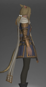 Ivalician Squire's Tunic right side.png