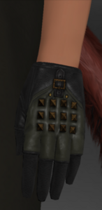 Dark Horse Champion's Gloves of Aiming side.png